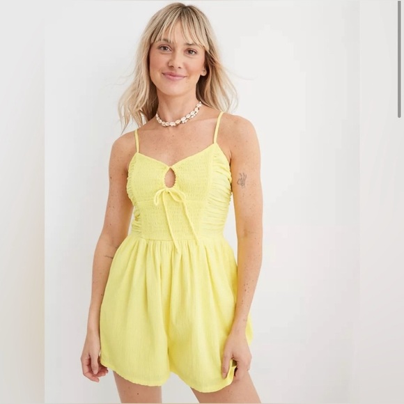 AERIE Smocked Keyhole Romper beach bright sunny yellow smocked flowy lightweight - Picture 2 of 12